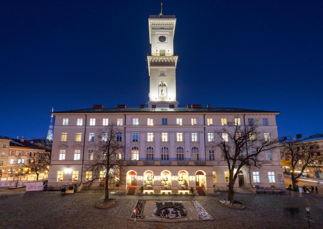Bed & Breakfast In Downtown Lviv Exteriör bild
